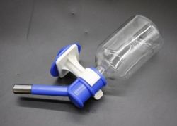 Поїлка Універсальна на клітину для тварин Синя 250 мл