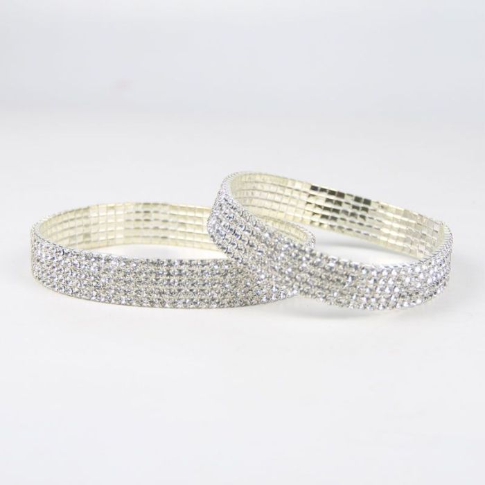 Нашийник з прикрасами L 5 рядів 30 см 