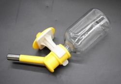 Напувалка Універсальна на клітину для тварин жовта 500 мл