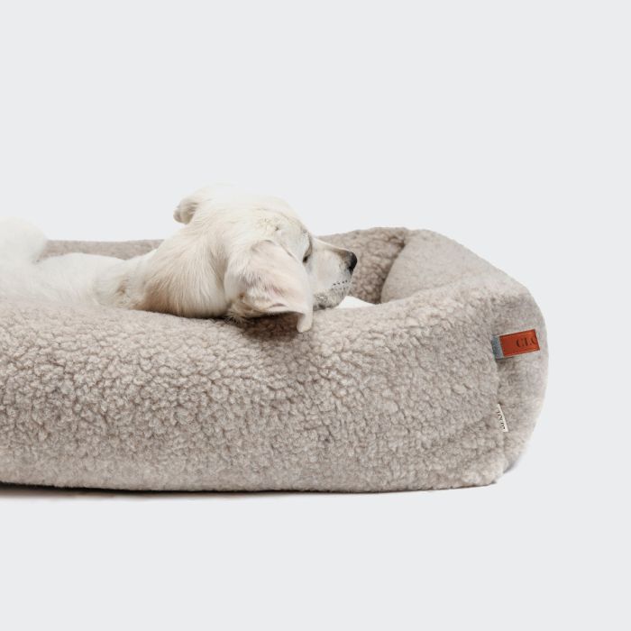 Лежак для собак Cloud7 Sleepy Deluxe Бежевий S Plus