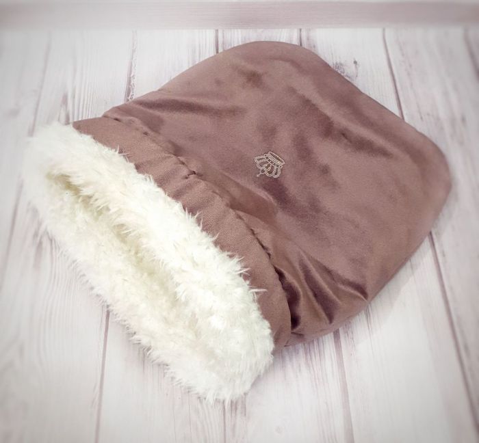 Муфта лежак для собак 50х55 см Rose 