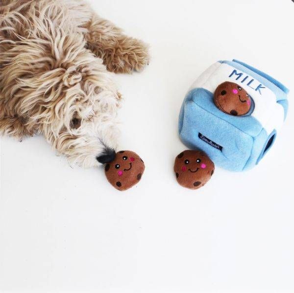 М'яка іграшка для собак молоко та печиво ZippyPaws Zippy Burrow Milk and Cookies з пищалкою