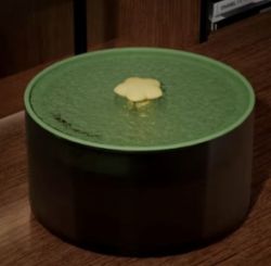 Фонтан для тварин (китайська вилка) біло-зелений, 2,5 л 