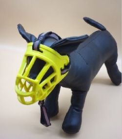 Намордник гумовий світловідбиваюча смуга  3 глибина 105см  діаметр 26-30см Жовтий