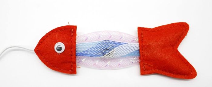 Вудочка з рибкою та брязкальцем 42 см, PH-427 Червона