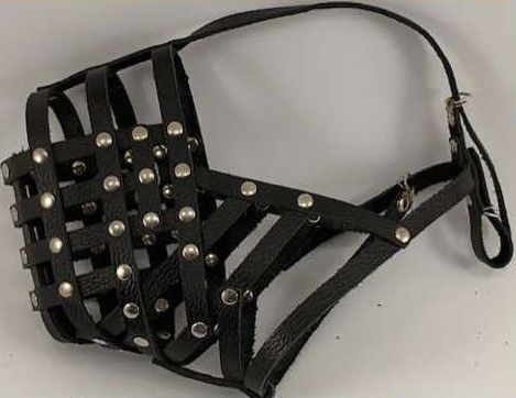 Намордник сітка для собак породи кавказець коричневий Фауна 003010-2 Чорний